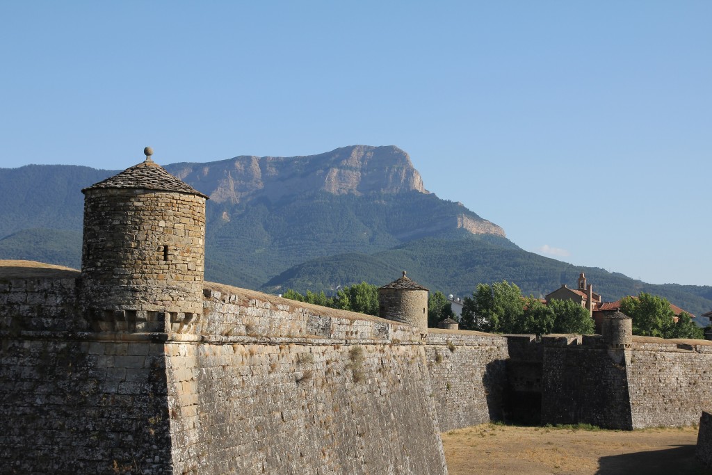 Camino de Santiago – Camino Francés, Pirineos aragoneses a Galicia