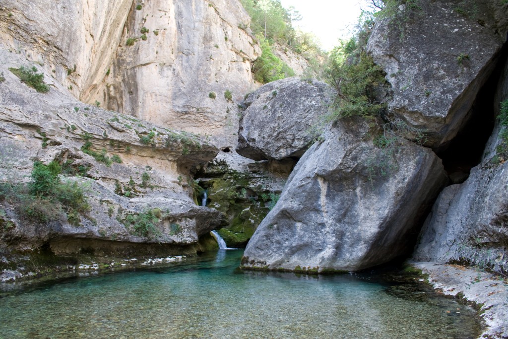 Monumento Natural Nacimiento del Río Pitarque, Maestrazgo (Teruel)