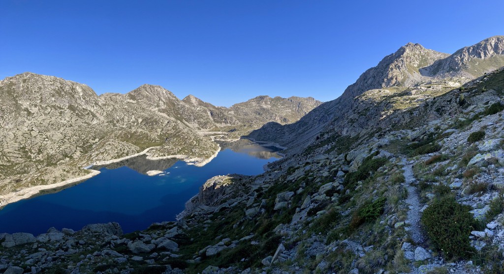 Senderismo en Aigüestortes i Estany de Sant Maurici, Pirineos de Lleida
