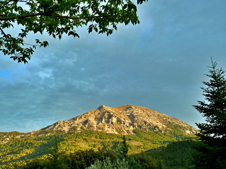 Sierra de La Sagra, Granada — naturaleza y senderismo en la cumbre más alta de Andalucía fuera de Sierra Nevada