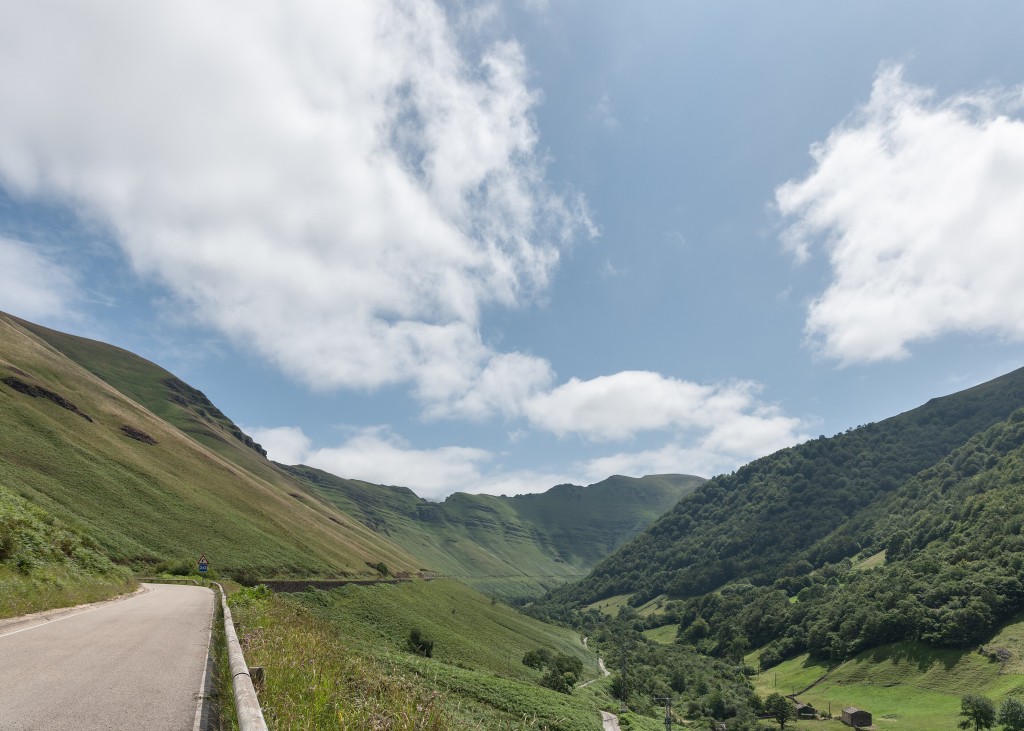 Valles Pasiegos, Cantabria — Naturaleza y cultura pasiego en el corazón verde de Cantabria