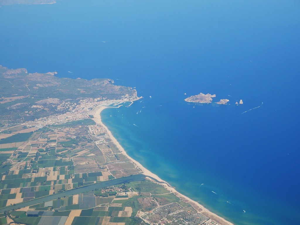 Vista aérea de L'Estartit y las islas Medes