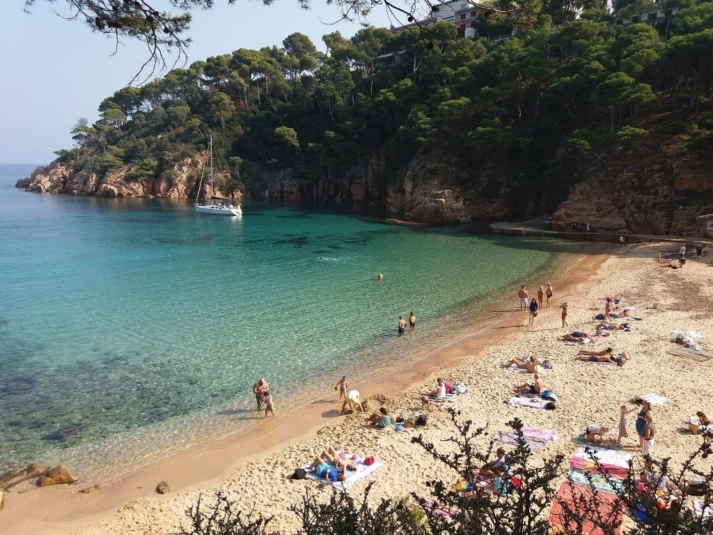 Kayak y paddle surf entre calas de Begur (Aiguablava)