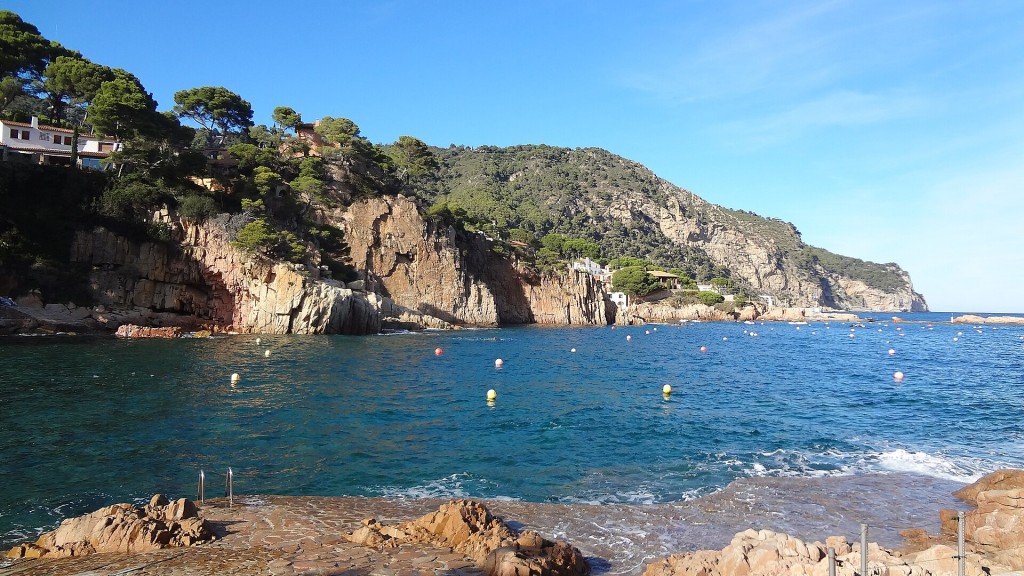 Kayak y paddle surf entre calas de Begur (Aiguablava)