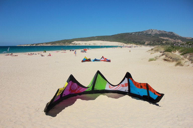 Kitesurf y windsurf en Tarifa: Valdevaqueros y Los Lances