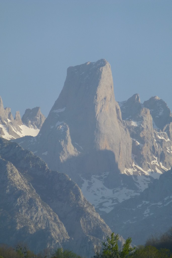 El Naranjo de Bulnes o Picu Urriellu