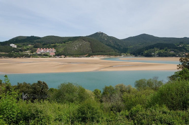 Urdaibai: la playa de Laida y la ría de Mundaka